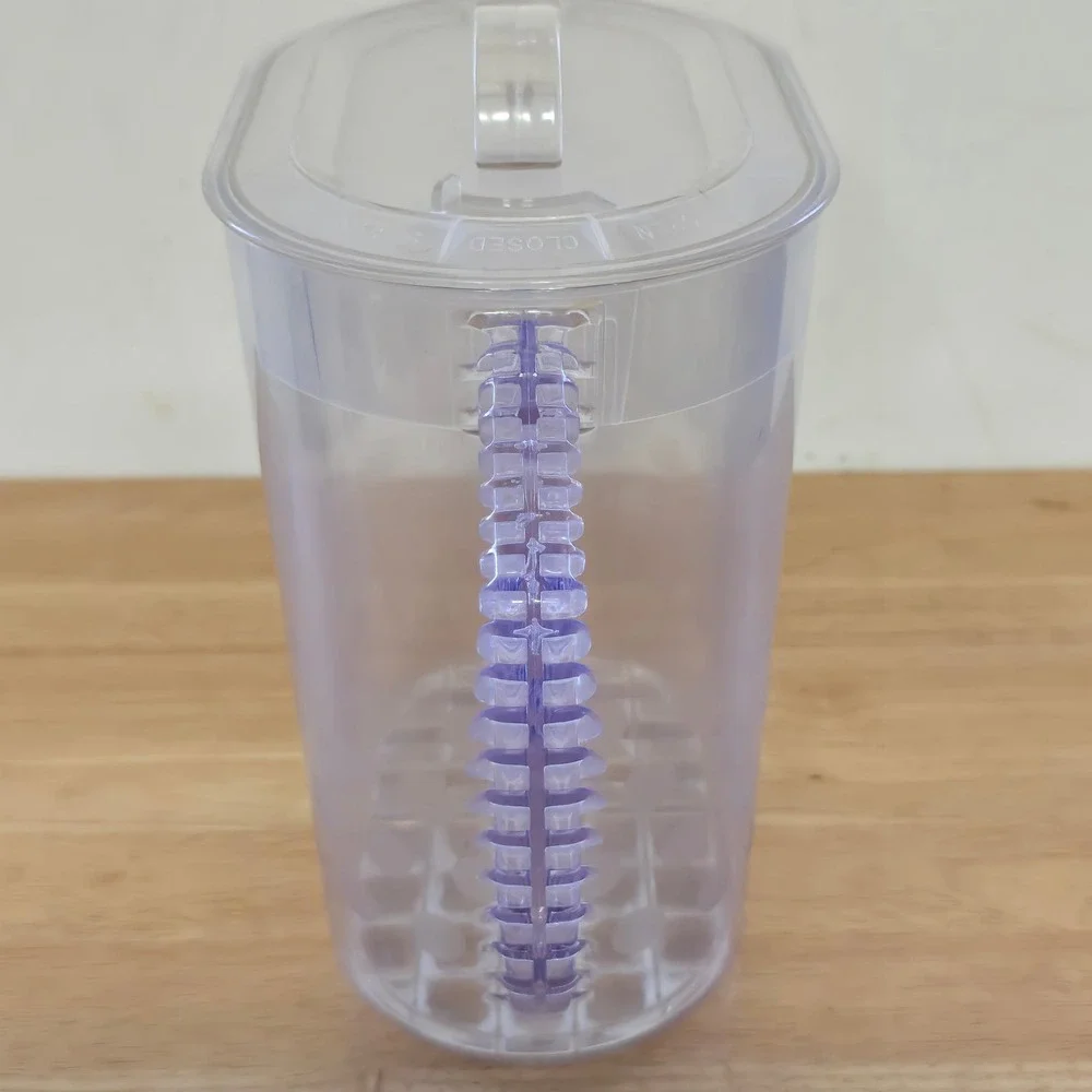 Pampered Chef Quick-Stir Pitcher 1 Gallon Clear Plastic Polka Dot Large 4qt